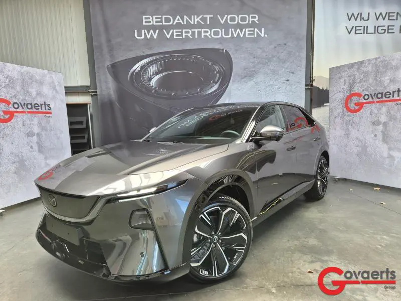 Mazda CX-6e - 0