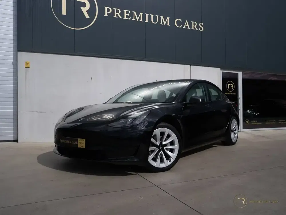 Tesla Model 3 - 0