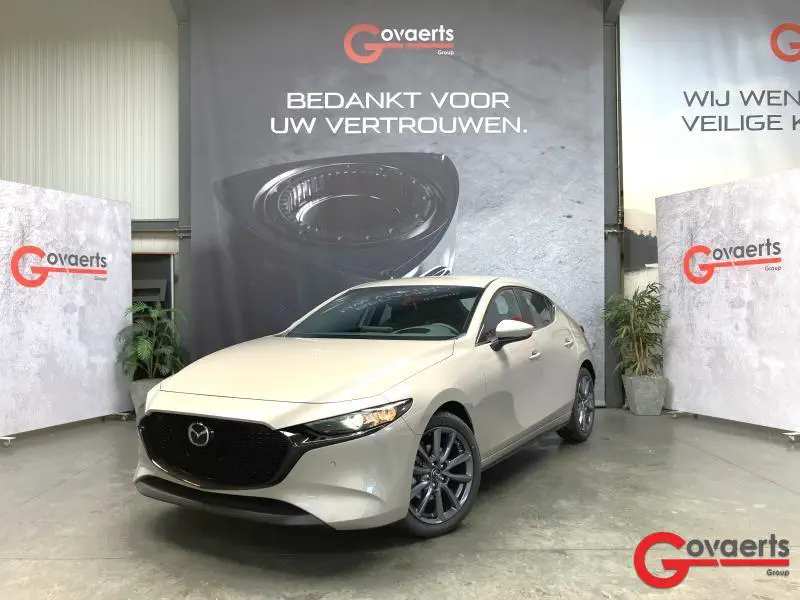 Mazda 3 - 0