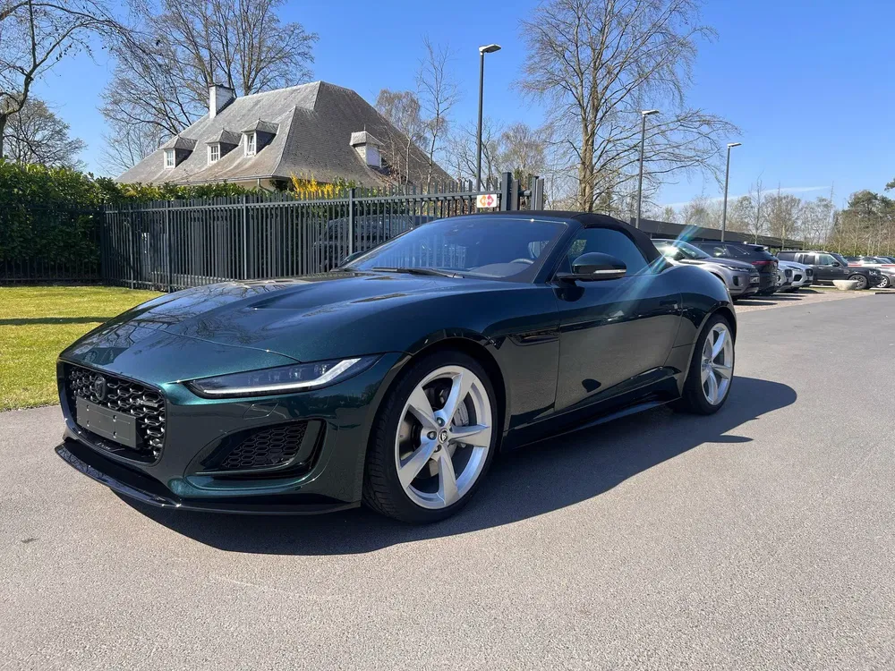 Jaguar F-Type - 0