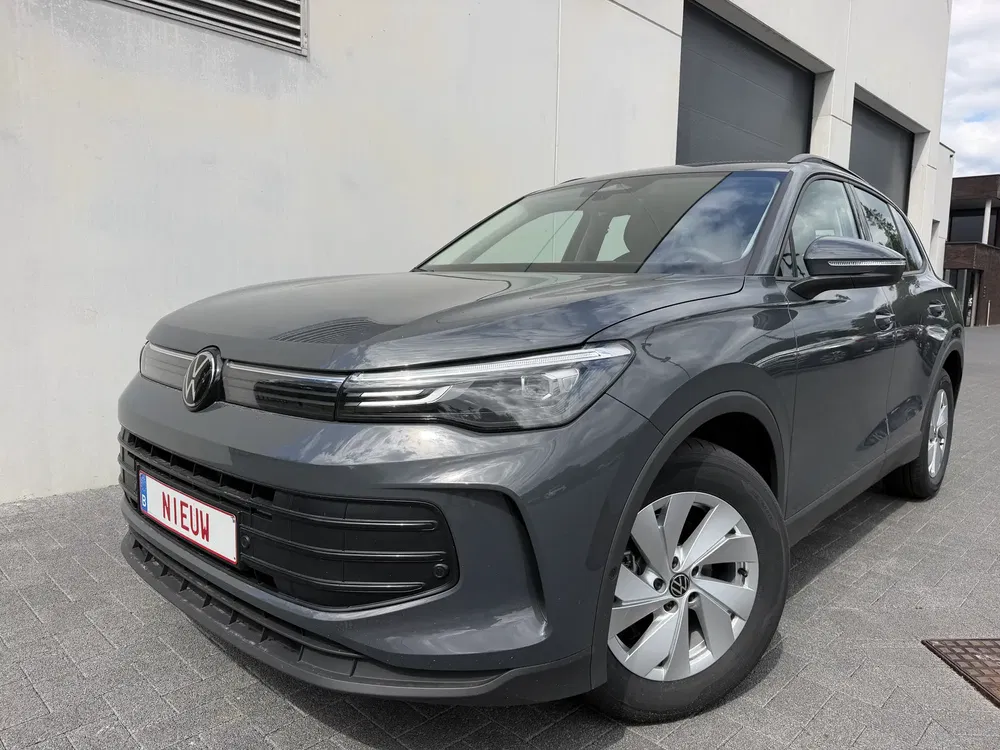 Volkswagen Tiguan - 0