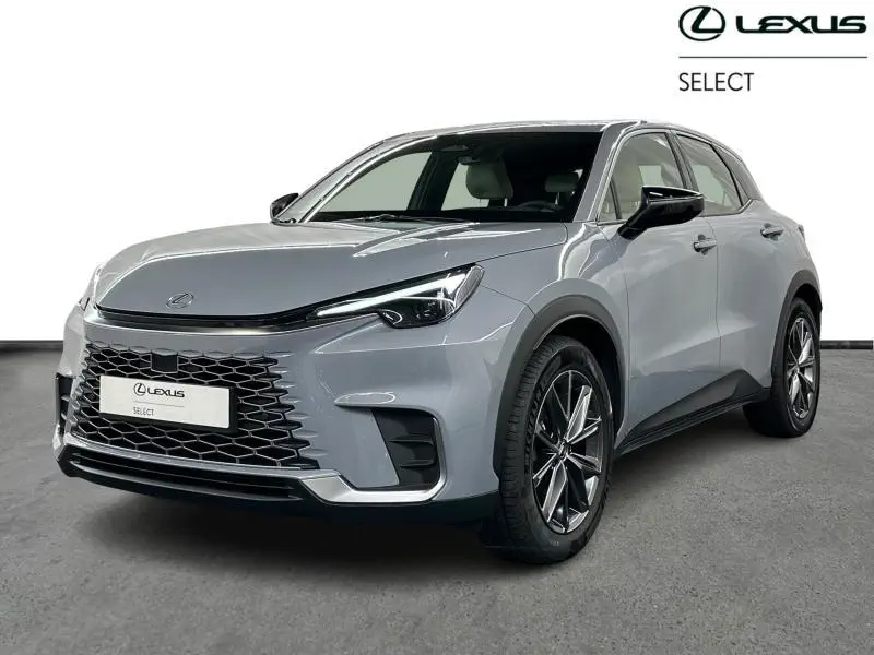 Lexus LBX - 0