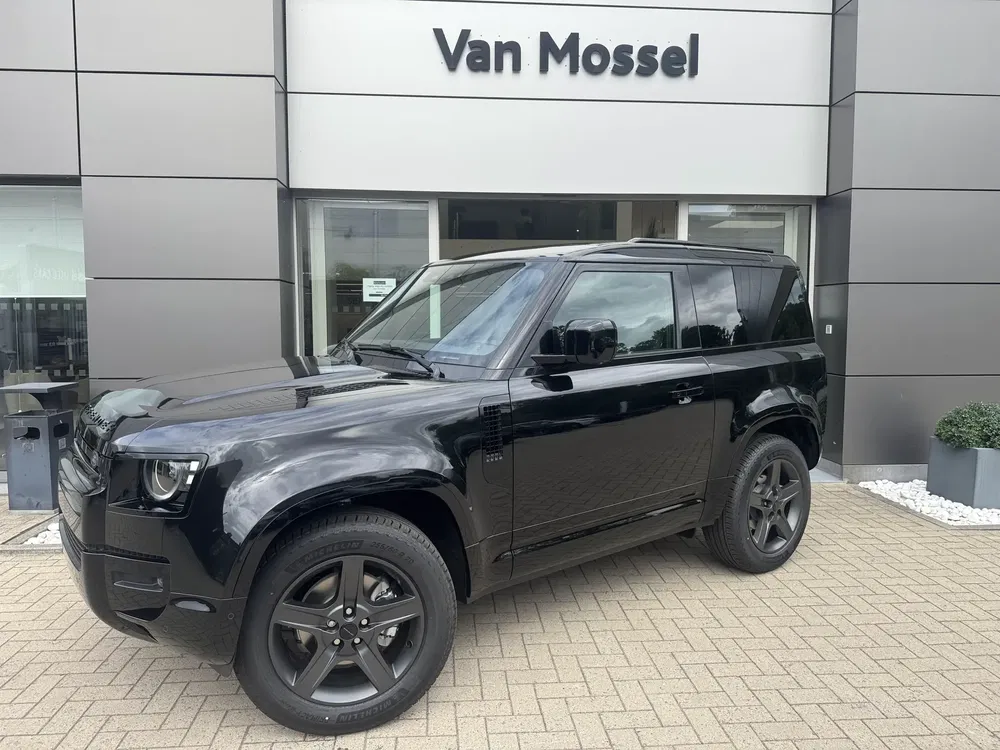 Land Rover Defender - 0