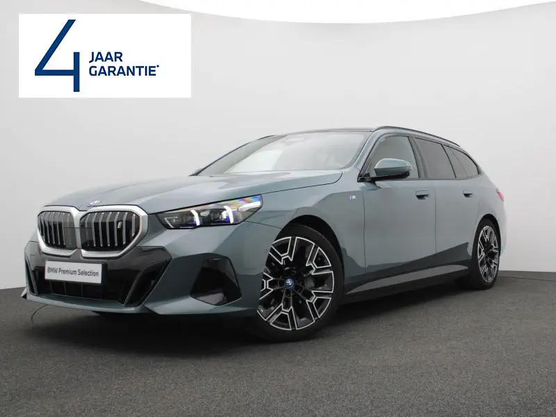 BMW i5 - 0