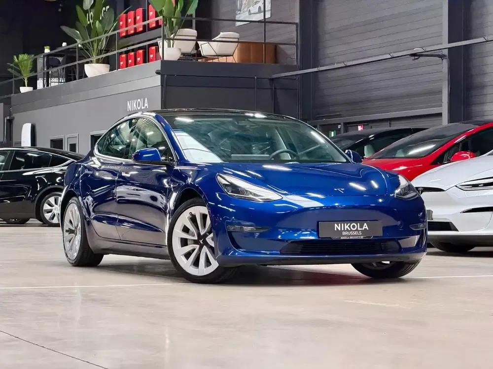 Tesla Model 3 - 0