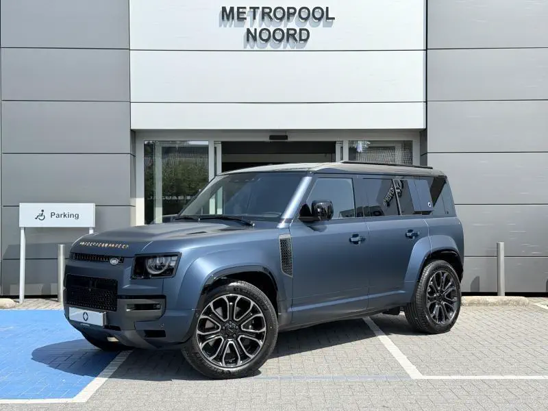 Land Rover Defender - 0