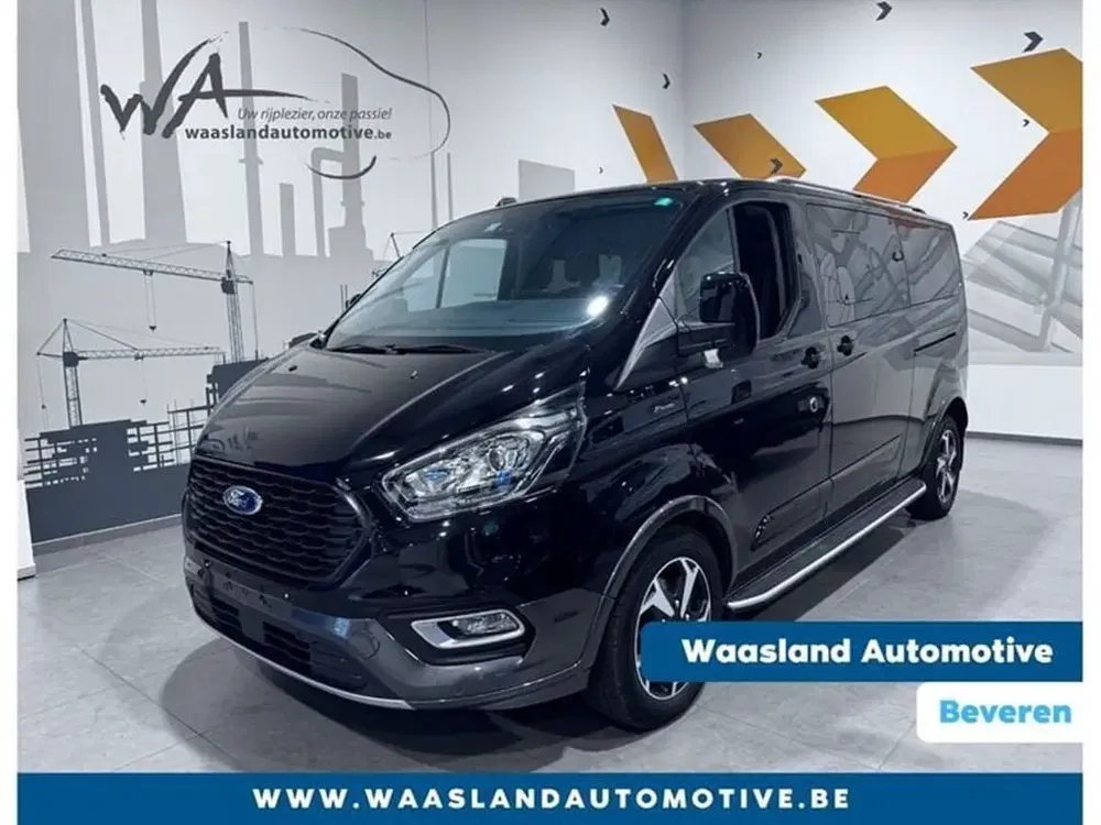 Ford Tourneo Custom - 0