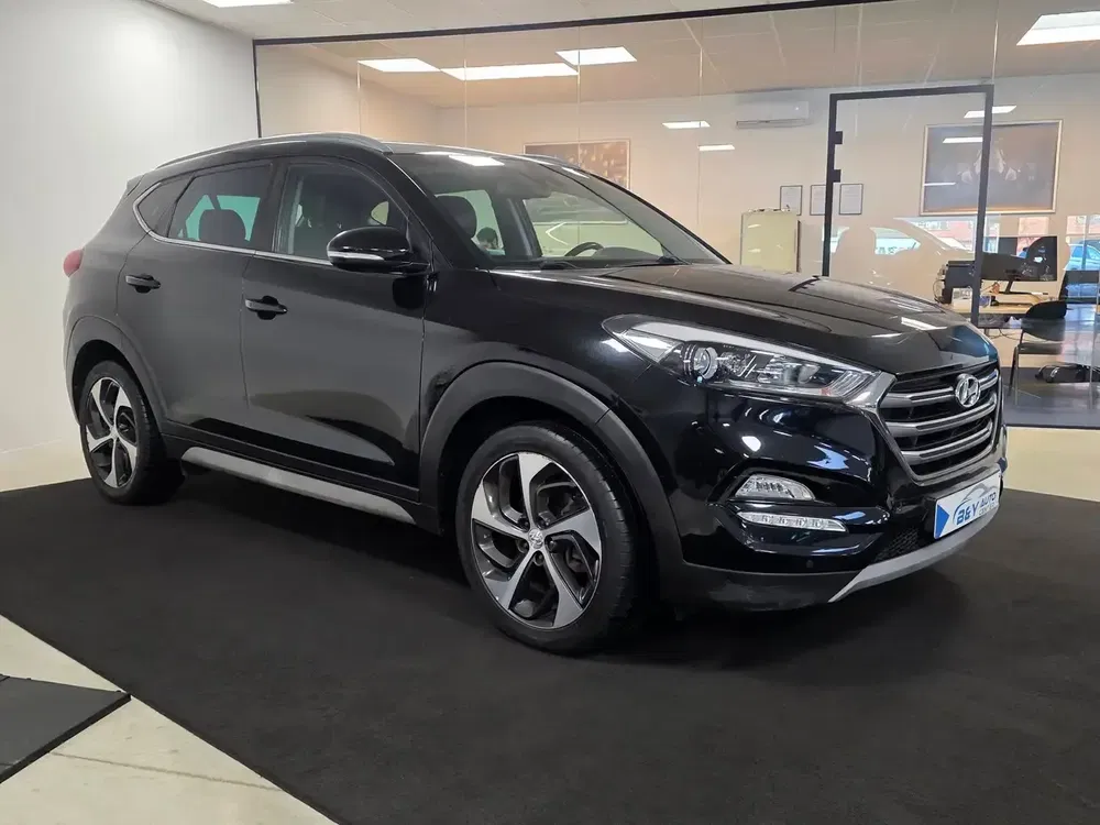 Hyundai TUCSON - 0