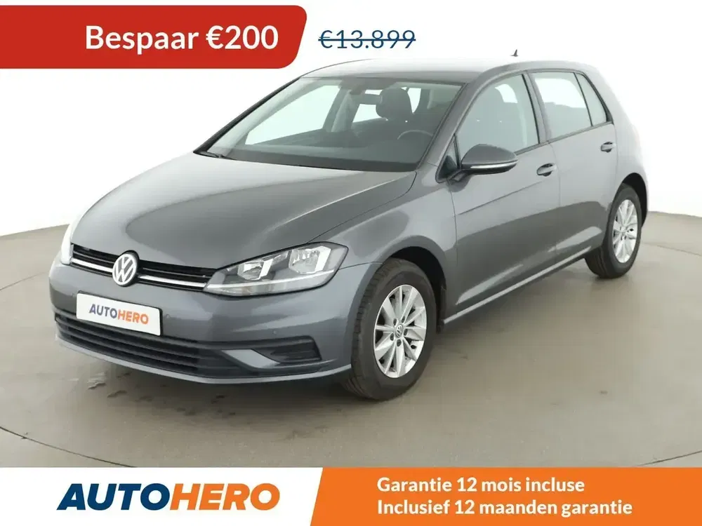 Volkswagen Golf - 0