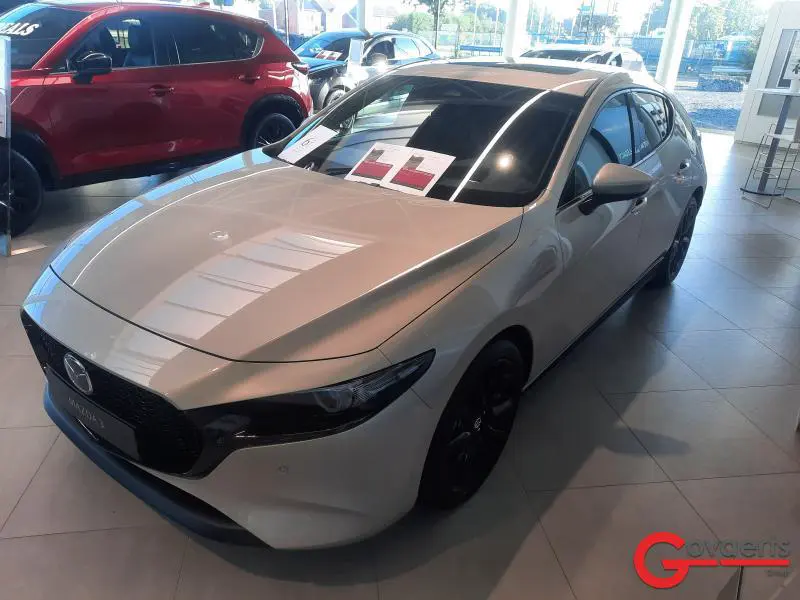 Mazda 3 - 0