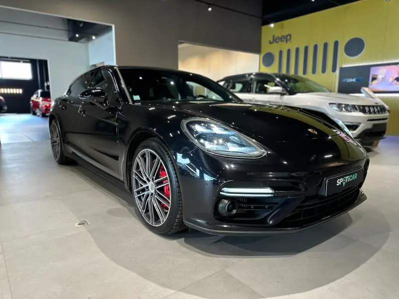 Porsche Panamera - 0