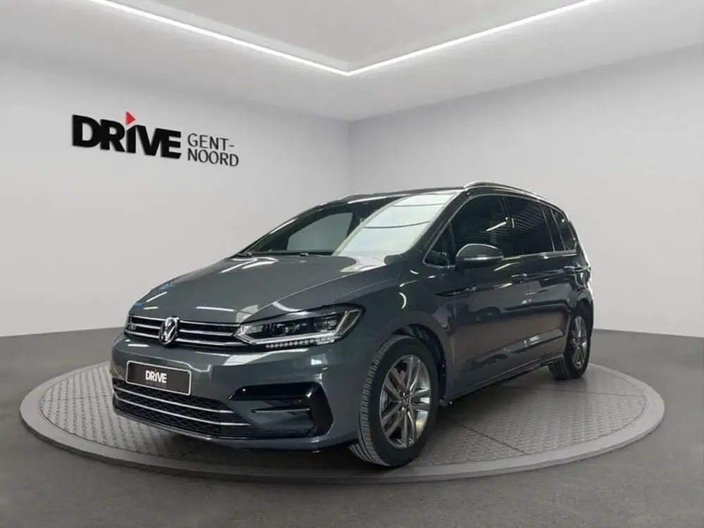 Volkswagen Touran - 0