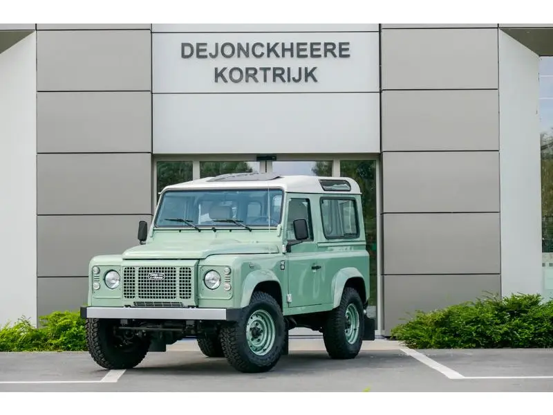 Land Rover Defender - 0