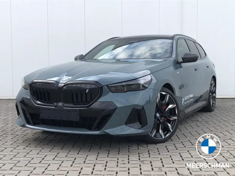 BMW i5 - 0