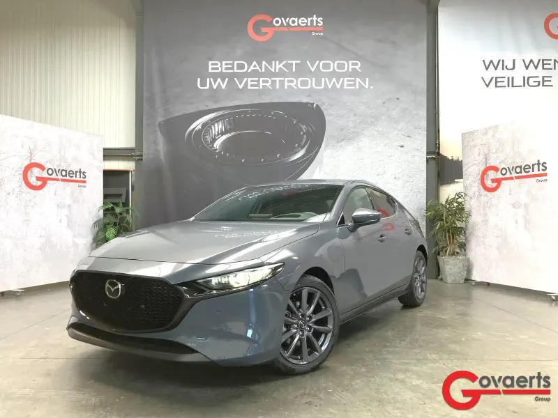 Mazda 3 - 0