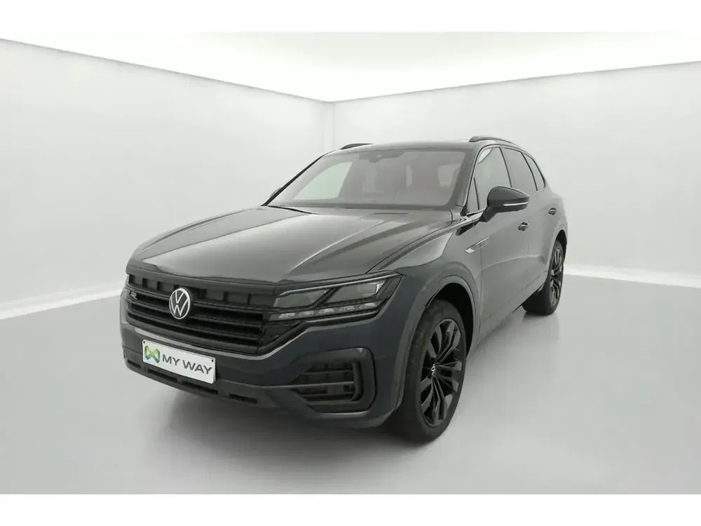 Volkswagen Touareg - 0