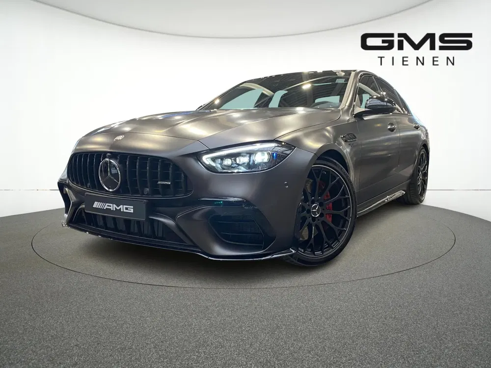 Mercedes C 63 AMG - 0