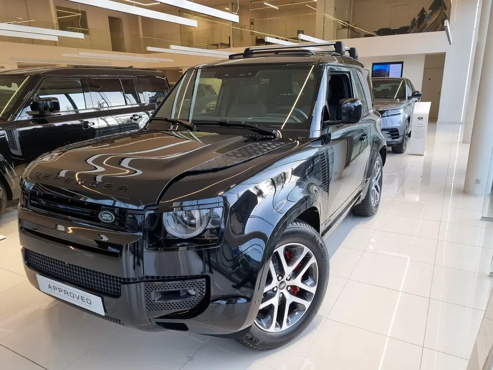 Land Rover Defender - 0