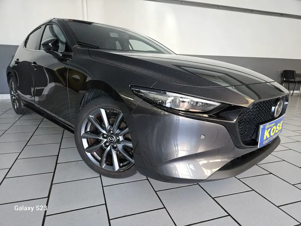 Mazda 3 - 0