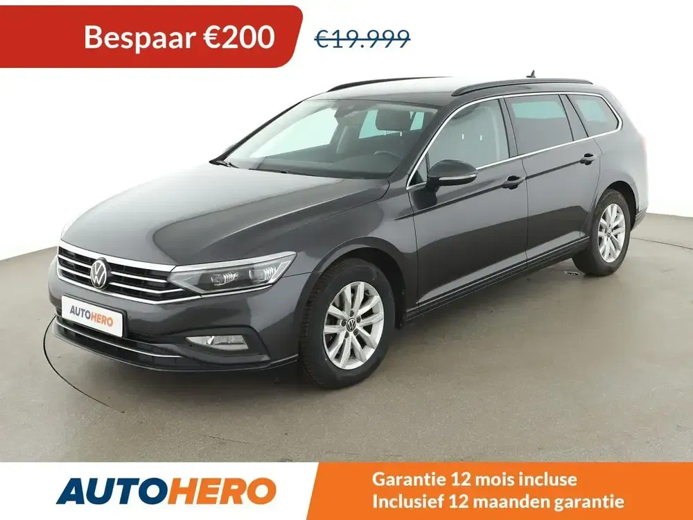 Volkswagen Passat - 0