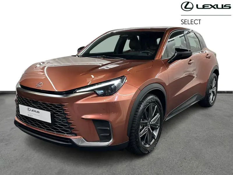 Lexus LBX - 0