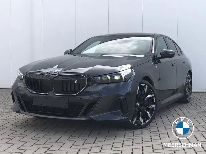 BMW i5 - 0