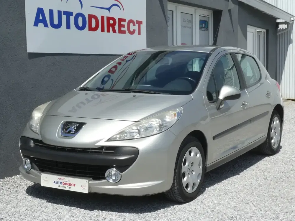 Peugeot 207 - 0