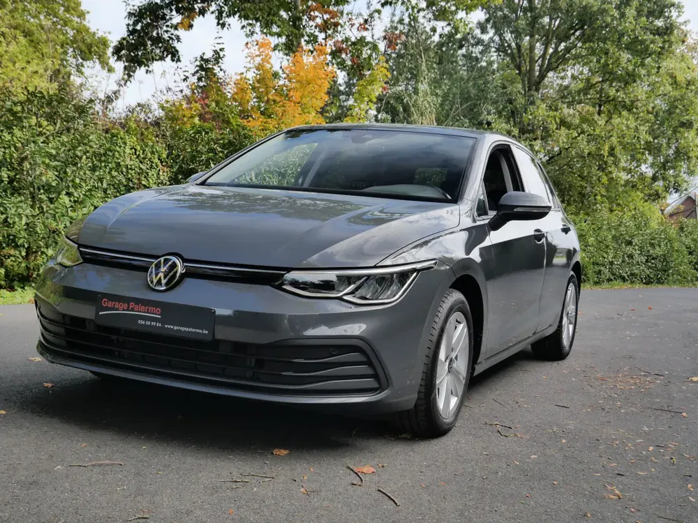 Volkswagen Golf - 0