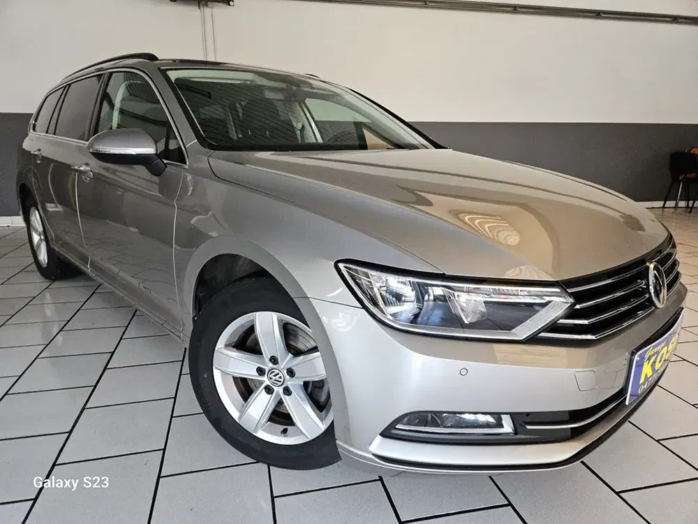 Volkswagen Passat Variant - 0
