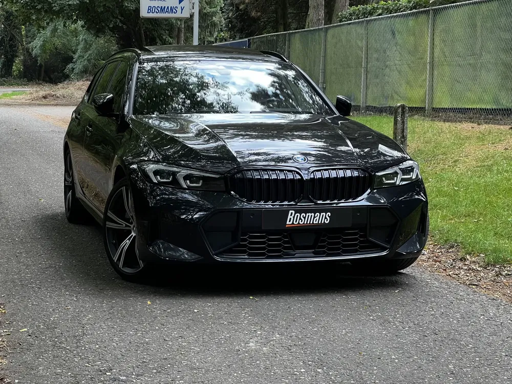 BMW 330 - 0