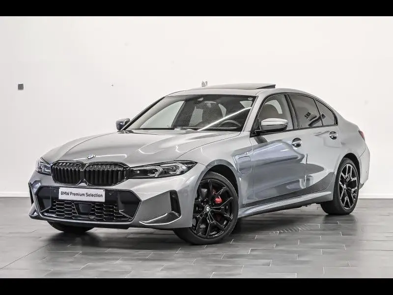 BMW 330 - 0