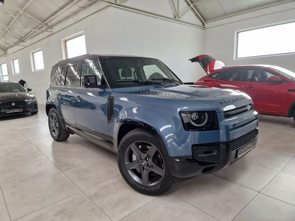 Land Rover Defender - 0