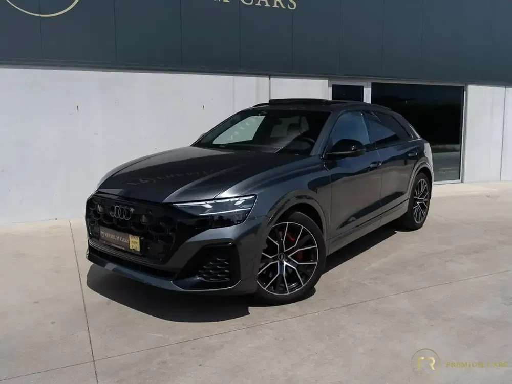Audi Q8 - 0