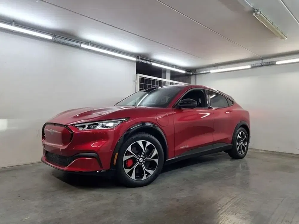 Ford Mustang Mach-E - 0