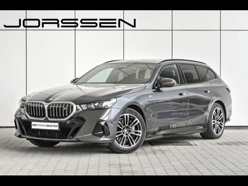BMW i5 - 0