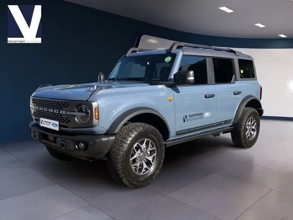 Ford Bronco - 0