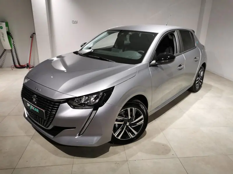 Peugeot 208 - 0