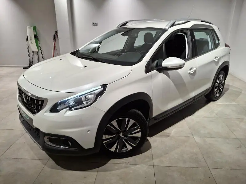 Peugeot 2008 - 0