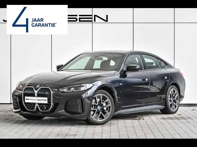 BMW i4 - 0
