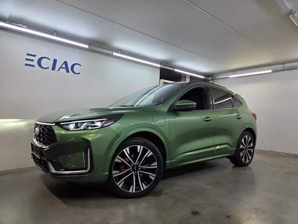 Ford Kuga - 0