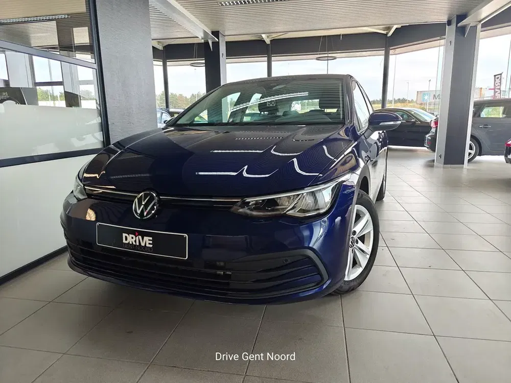 Volkswagen Golf - 0