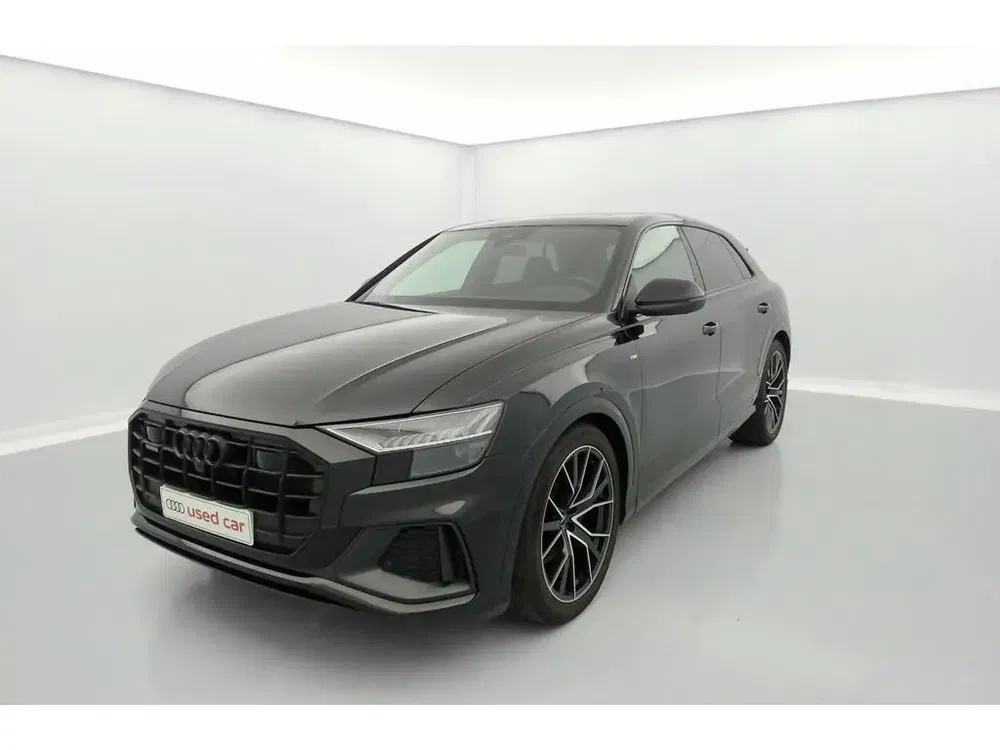 Audi Q8 - 0