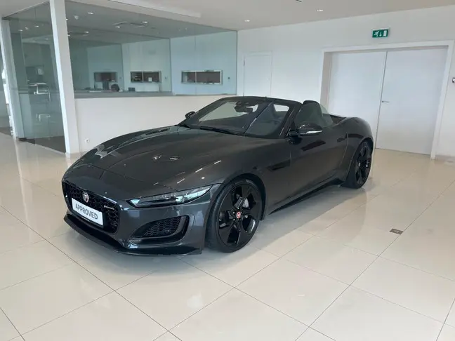 Jaguar F-Type - 0