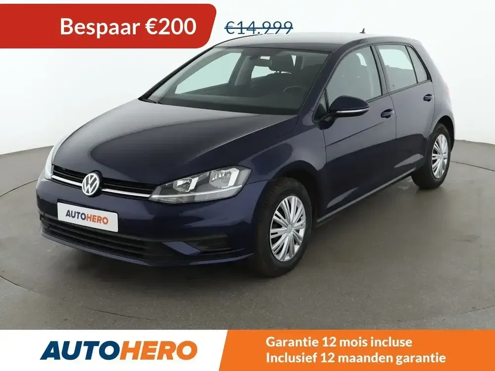 Volkswagen Golf - 0