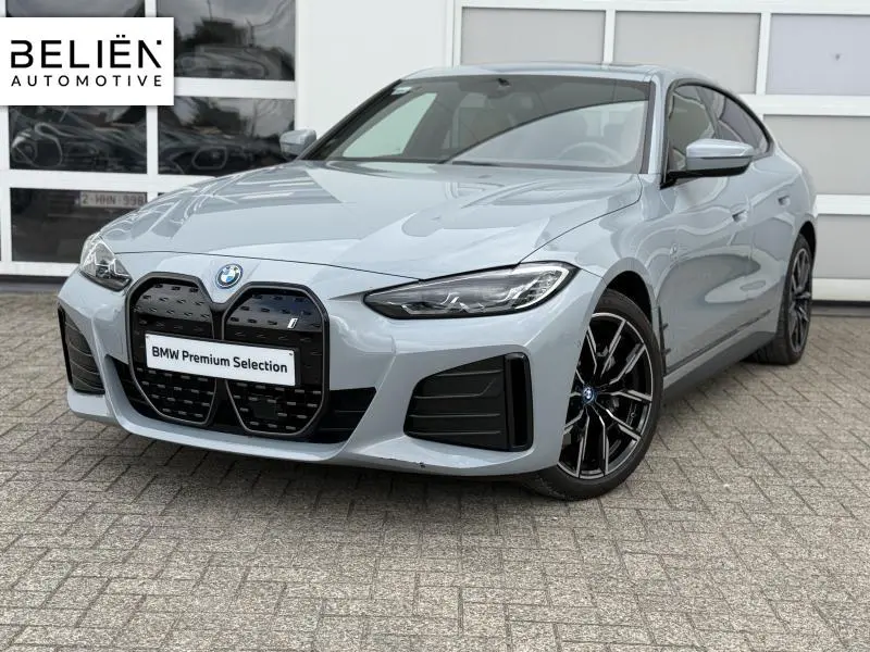 BMW i4 - 0