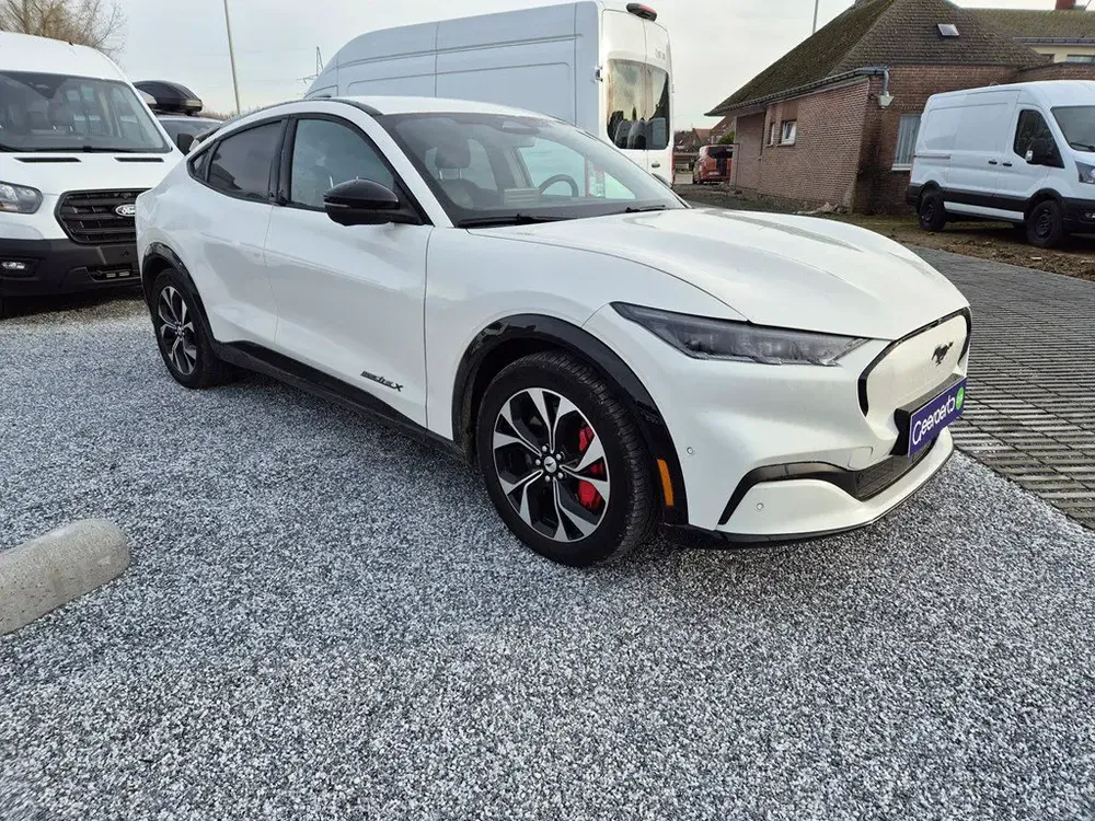 Ford Mustang Mach-E - 0