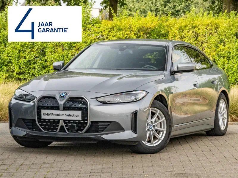 BMW i4 - 0