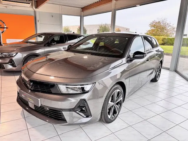 Opel Astra - 0