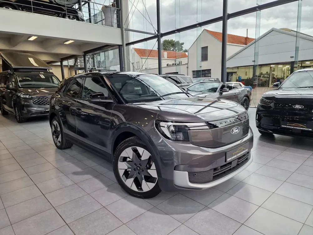 Ford Explorer - 0
