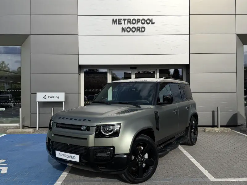 Land Rover Defender - 0